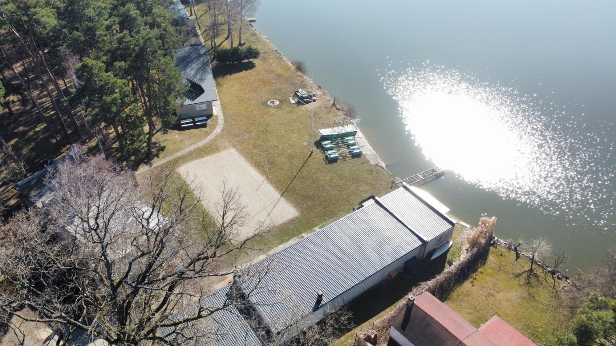 Yacht Club Bezdrev Hotel Hluboká nad Vltavou Eksteriør billede