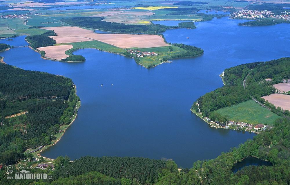 Yacht Club Bezdrev Hotel Hluboká nad Vltavou Eksteriør billede