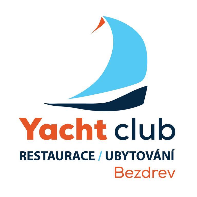 Yacht Club Bezdrev Hotel Hluboká nad Vltavou Eksteriør billede